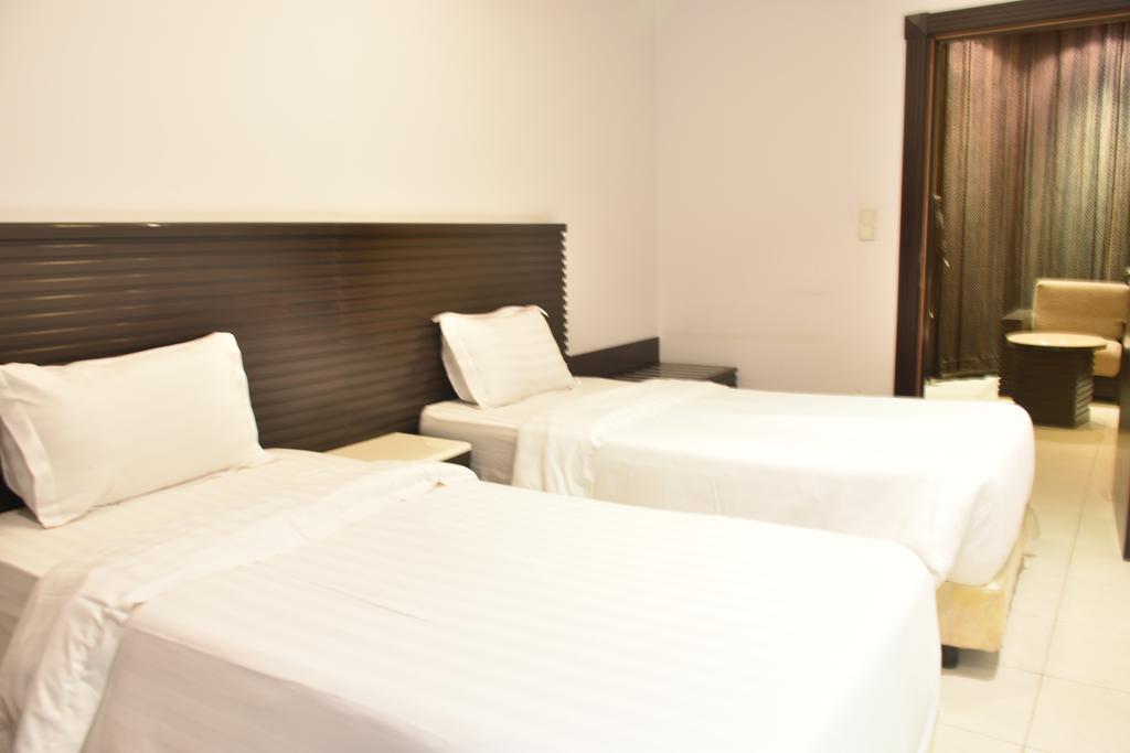 Al Tayyar Suites & Hotel Apartments - Ер-Ріяд Екстер'єр фото